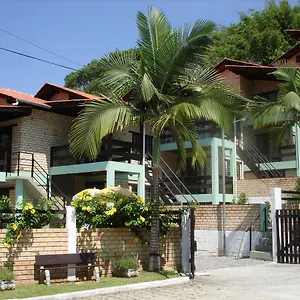 Pensión Do Encanto, Bombinhas